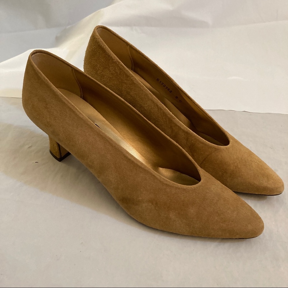 Nina Suede Pumps Women’s Shoe Size 9 C Wide Med Heel 2.5” Brown